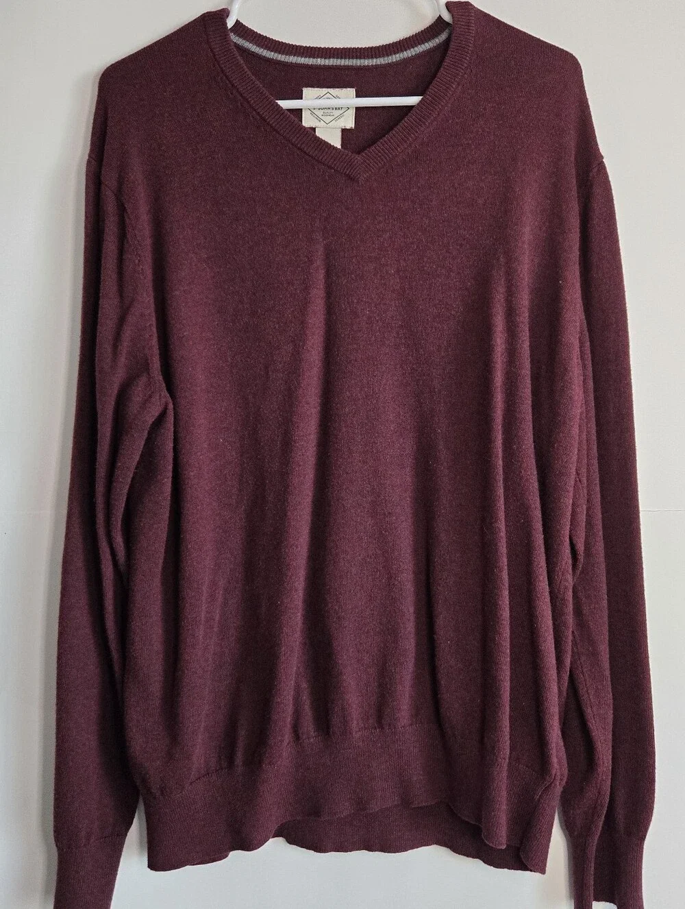 St. John's Bay Men's XL Maroon Pullover v-neck sweater Preppy